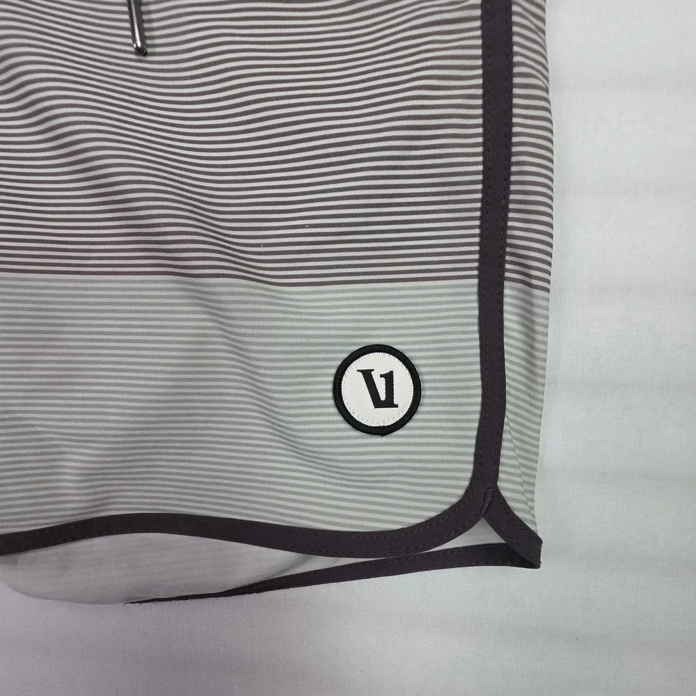 Vuori Cruise Boardshorts Mens 30 Grey Stripe V314 Recycled Stretch Swim Trunks